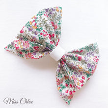 Load image into Gallery viewer, Miss Chloe Handmade Hairclip - Jolene
